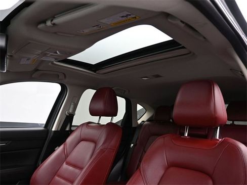 Certified 2023 MAZDA CX-5 Carbon Edition image 27