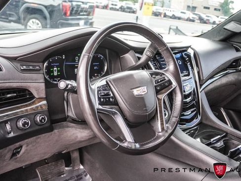 Used 2019 Cadillac Escalade Platinum AWD/4WD image 30