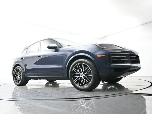 Certified 2024 Porsche Cayenne Coupe image 51