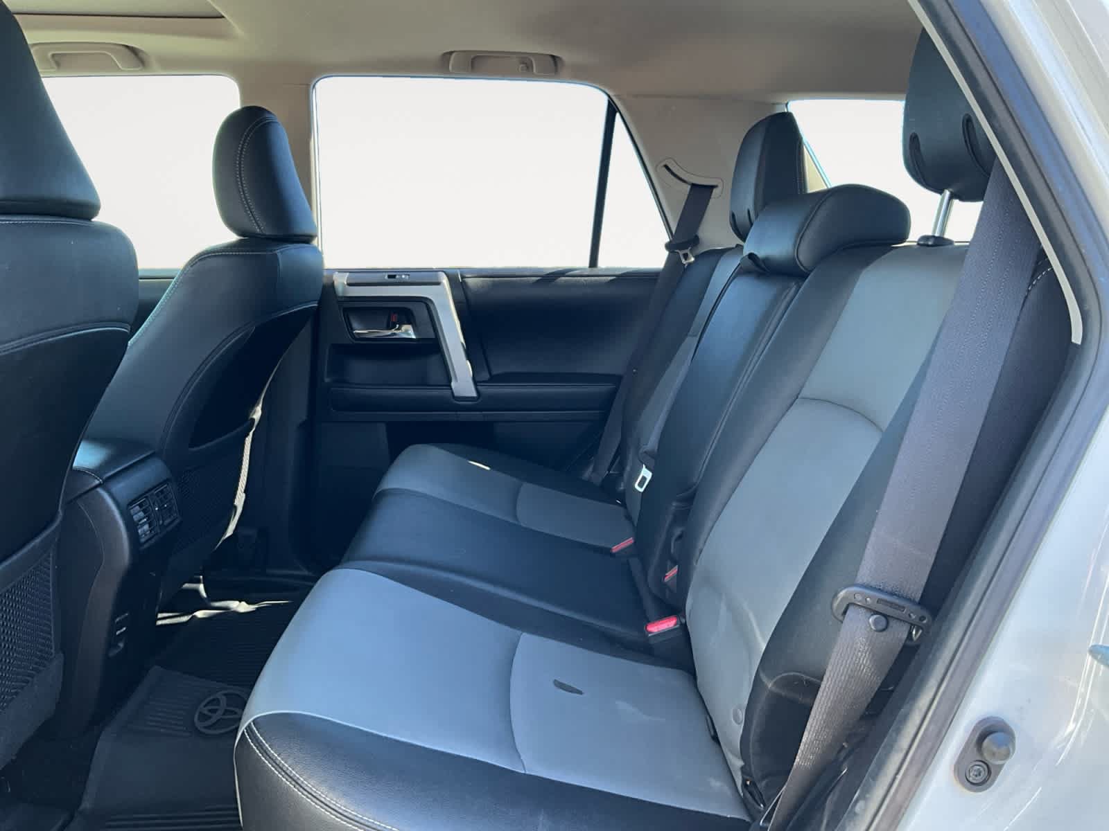 Used 2019 Toyota 4Runner SR5 Premium AWD/4WD image 13