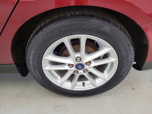 Used 2016 Ford Focus SE FWD image 31