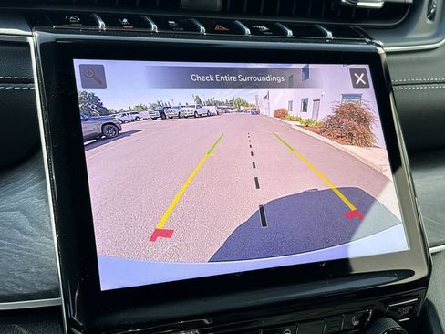 New 2025 Jeep Grand Cherokee Limited w/ Black Appearance Package image 21