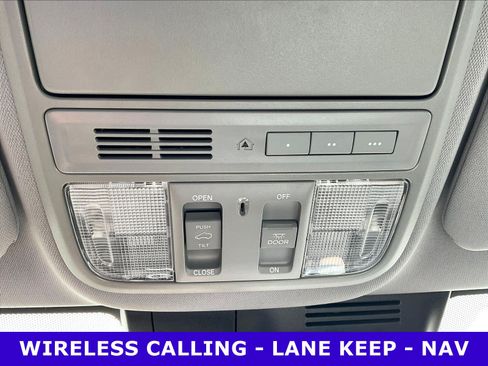 Used 2020 Honda CR-V Touring image 35