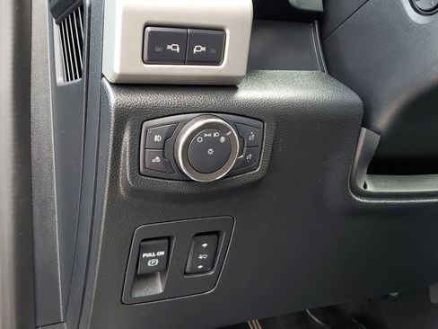 Used 2020 Ford F150 Lariat w/ Equipment Group 502A Luxury image 22