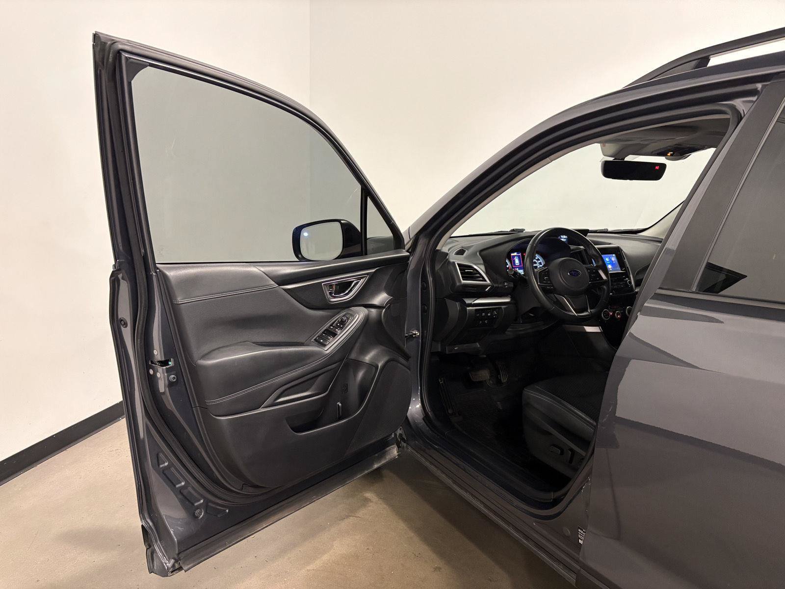 Used 2021 Subaru Forester Premium AWD/4WD image 11