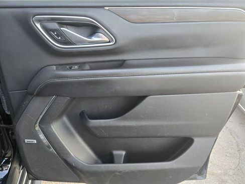 Used 2024 Chevrolet Suburban LT image 17