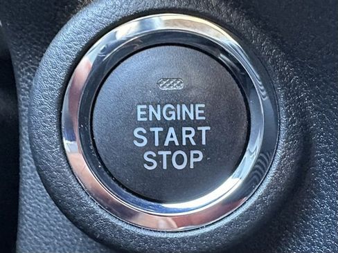 Used 2023 Subaru Crosstrek 2.5i Limited w/ Moonroof Package image 24