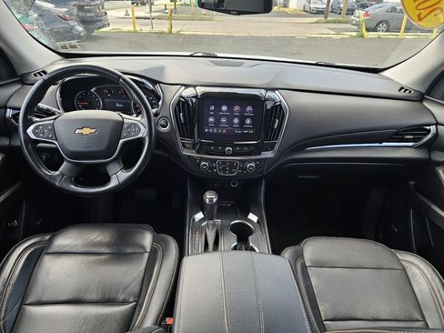 Used 2020 Chevrolet Traverse Premier w/ Redline Edition AWD/4WD image 32