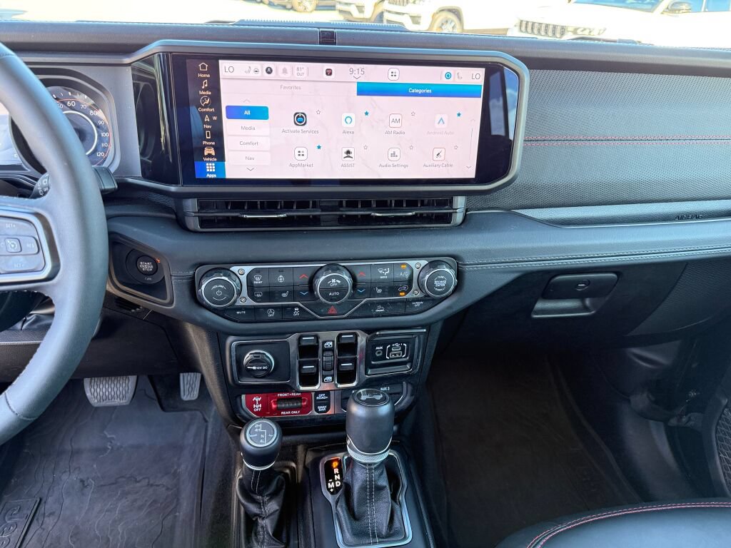 Used 2026 Jeep Wrangler Unlimited Rubicon w/ Technology Group AWD/4WD image 22