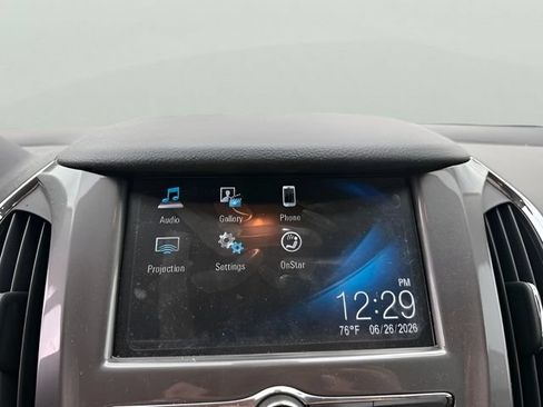 Used 2018 Chevrolet Cruze LT FWD image 12