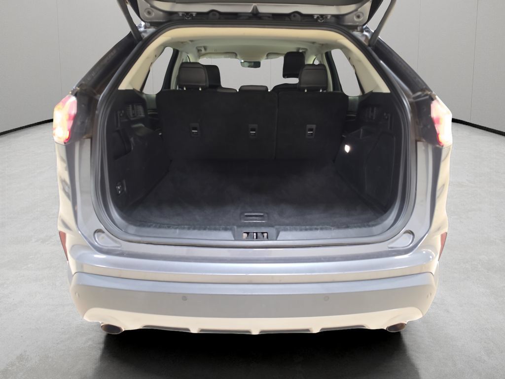 Used 2024 Ford Edge Titanium AWD/4WD image 11