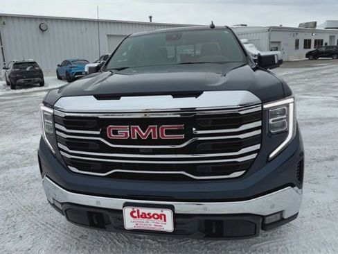 Used 2022 GMC Sierra 1500 SLT w/ SLT Premium Plus Package image 37
