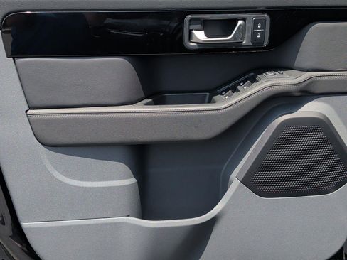New 2024 INEOS Grenadier AWD/4WD image 13