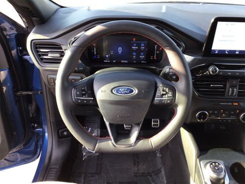 Used 2023 Ford Escape ST-Line image 17