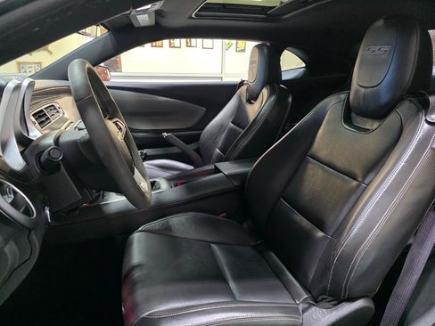 Used 2014 Chevrolet Camaro SS w/ SS Performance Package RWD image 15
