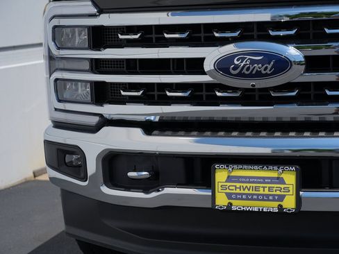 Used 2024 Ford F250 Lariat w/ Chrome Package AWD/4WD image 9