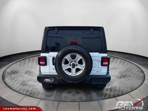 Used 2019 Jeep Wrangler Unlimited Sport S image 4