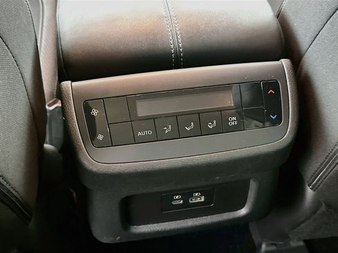 Used 2025 Nissan Pathfinder SV FWD image 26