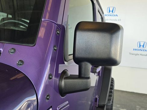 Used 2018 Jeep Wrangler Unlimited Sport S AWD/4WD image 25