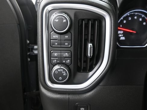 Used 2019 Chevrolet Silverado 1500 LT Trail Boss AWD/4WD image 20