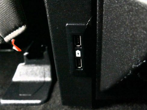 Used 2019 Ford F150 XLT image 26