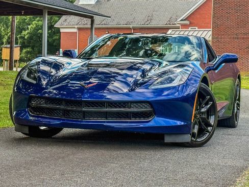 Used 2017 Chevrolet Corvette Stingray Coupe w/ Carbon Flash Badge Package RWD image 12