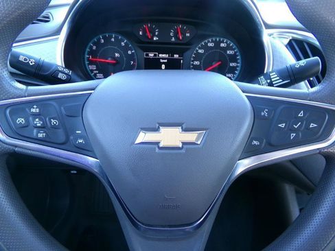 Used 2020 Chevrolet Malibu LT FWD image 14