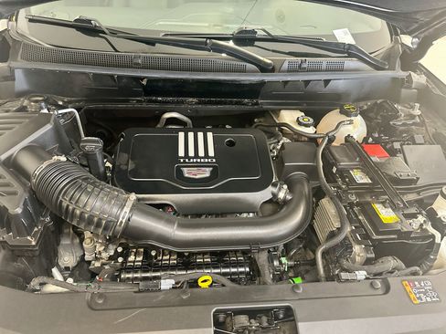 Used 2024 Cadillac XT6 Luxury w/ LPO, Floor Liner Package AWD/4WD image 37