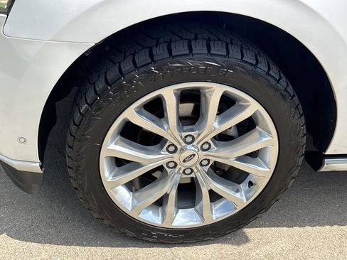 Used 2019 Ford Expedition Platinum AWD/4WD image 14
