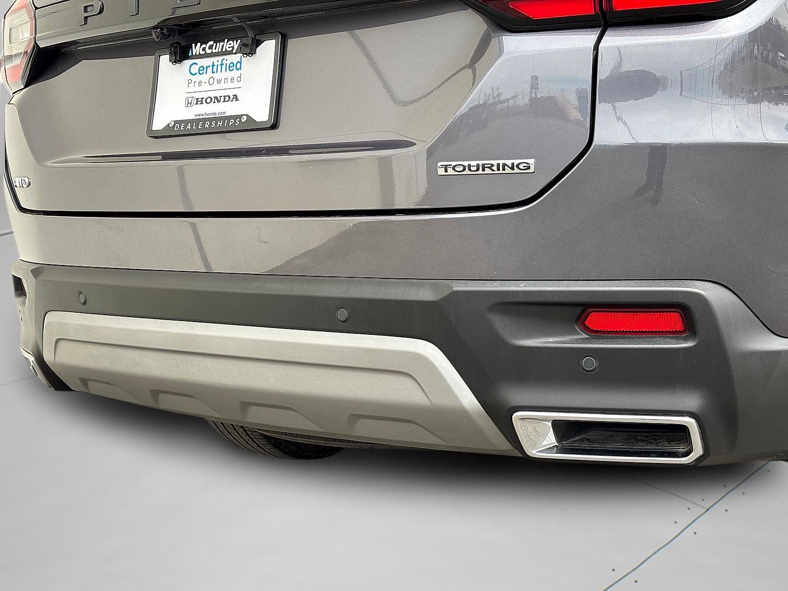 Certified 2025 Honda Pilot Touring image 8