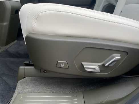 Used 2025 Hyundai Santa Fe Calligraphy image 27