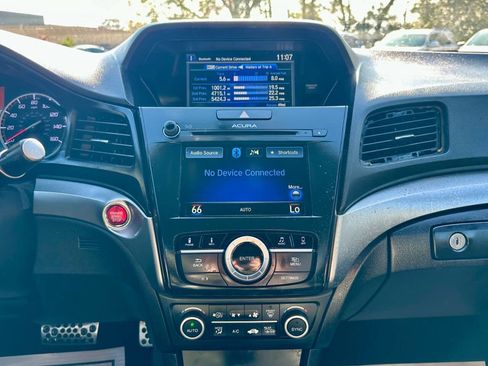 Used 2016 Acura ILX image 24