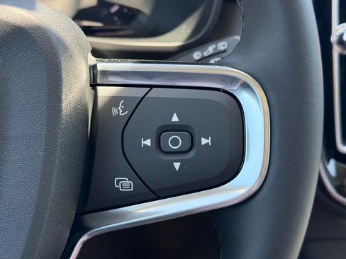 New 2026 Volvo XC40 B5 Plus w/ Climate Package AWD/4WD image 12