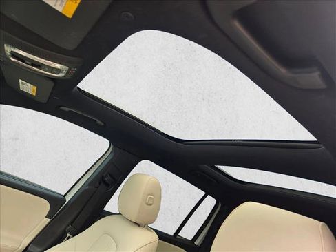Certified 2023 Mercedes-Benz EQB 300 4MATIC image 14