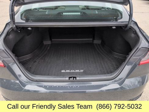 Used 2025 Toyota Camry XLE w/ Premium Package image 25