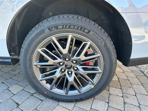 New 2025 Ford Expedition Platinum w/ Stealth Performance Package image 14