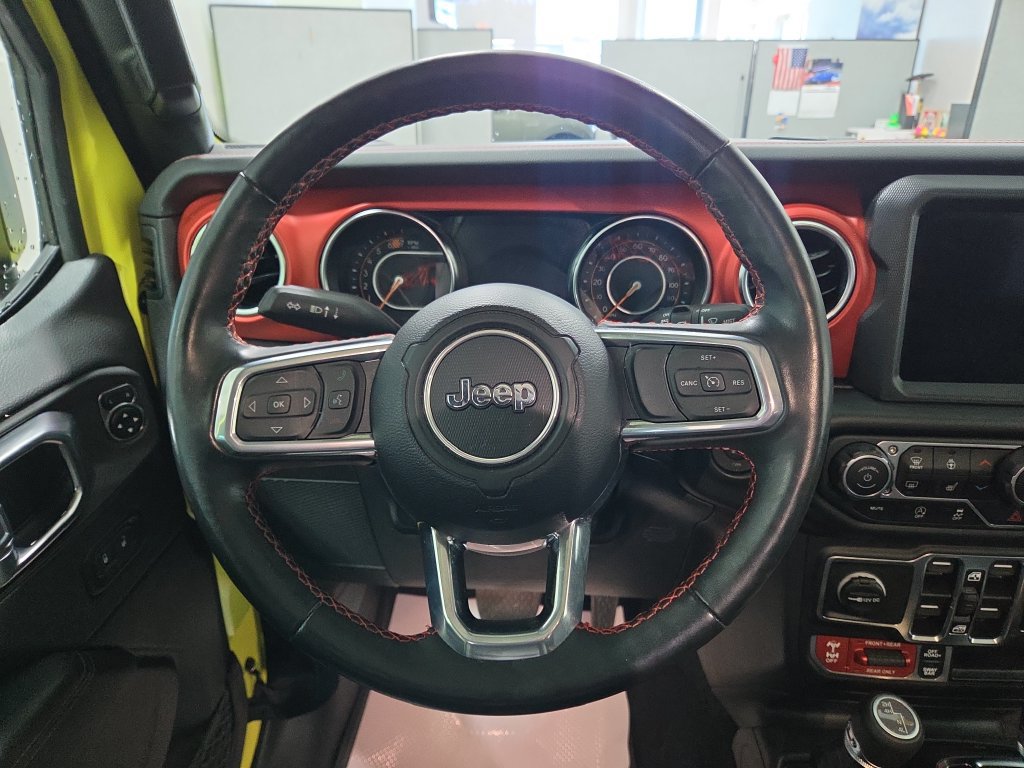Used 2023 Jeep Wrangler Unlimited Rubicon w/ Cold Weather Group AWD/4WD image 25