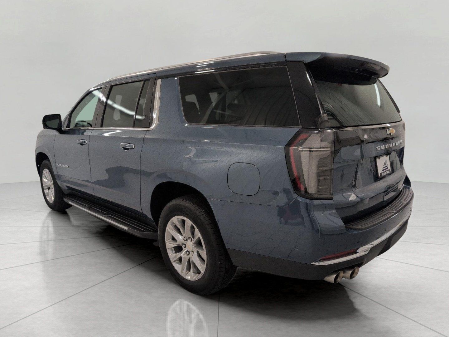 Used 2025 Chevrolet Suburban Premier AWD/4WD image 20