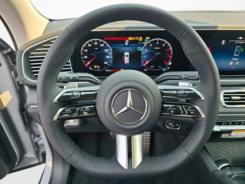 New 2026 Mercedes-Benz GLS 450 4MATIC image 14