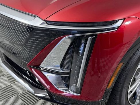 Certified 2024 Cadillac Lyriq Luxury RWD image 13