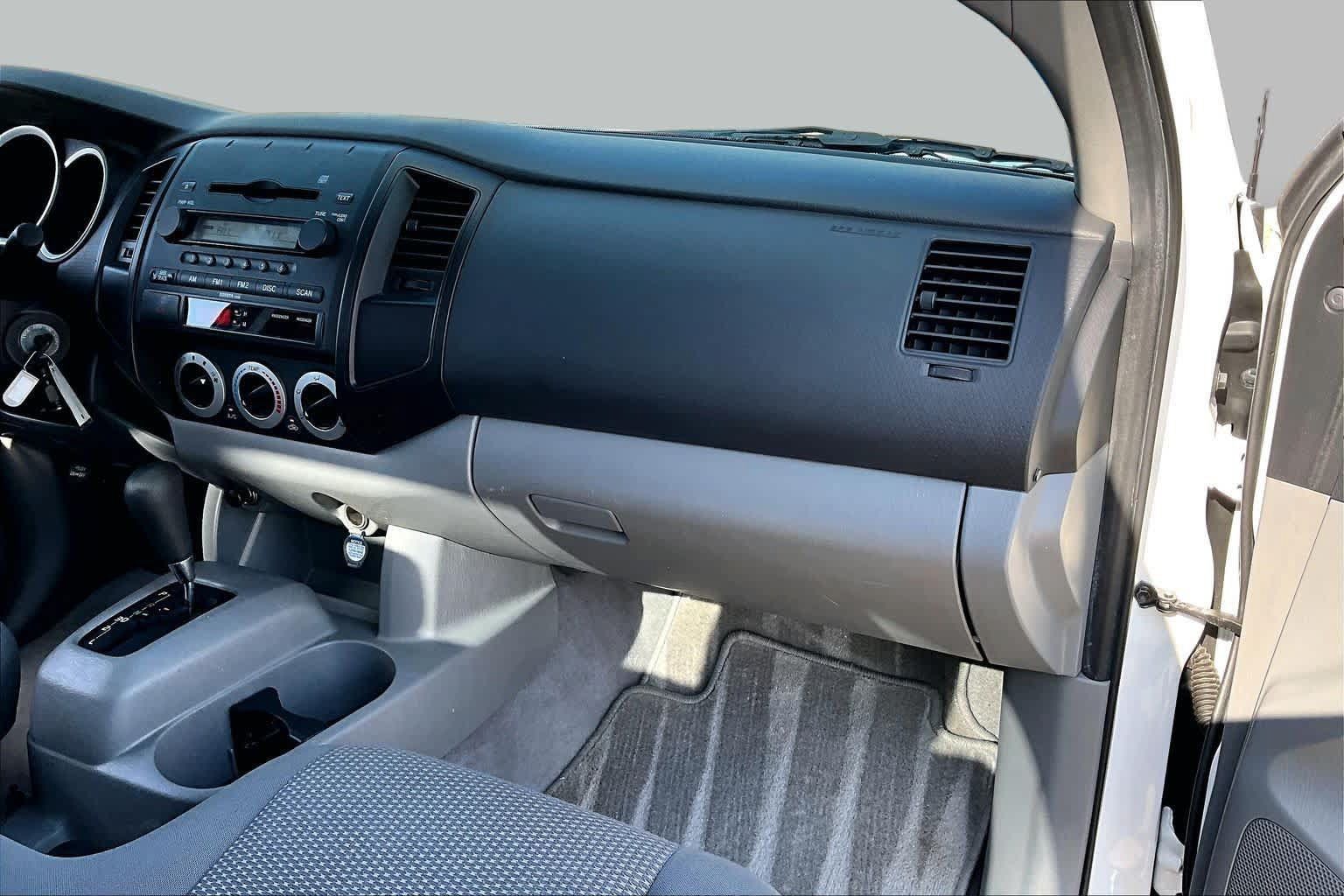 Used 2007 Toyota Tacoma 2WD Regular Cab w/ Enhancement Pkg image 18