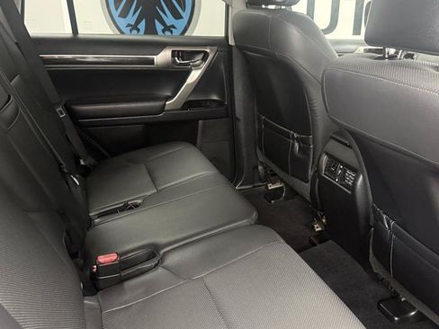 Used 2017 Lexus GX 460 w/ Navigation Package AWD/4WD image 17