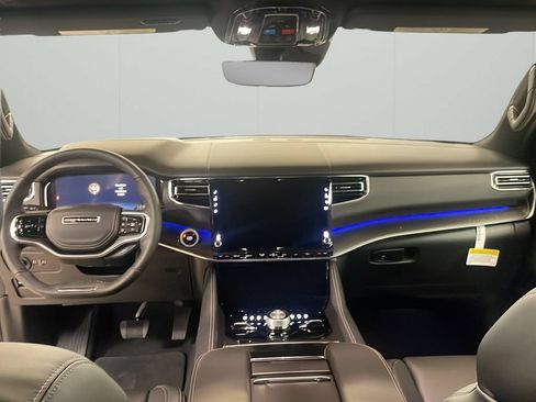 New 2026 Jeep Grand Wagoneer Summit AWD/4WD image 18