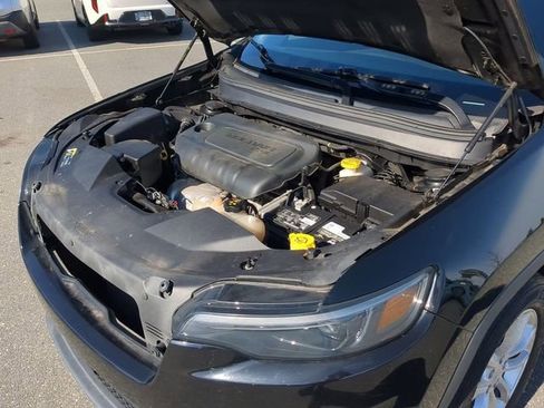 Used 2021 Jeep Cherokee Latitude image 46