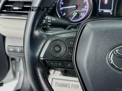 Used 2021 Toyota Camry SE image 16