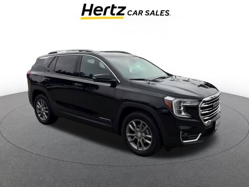 Used 2024 GMC Terrain SLT image 1