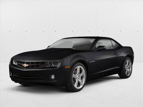 Used 2011 Chevrolet Camaro LS RWD image 1