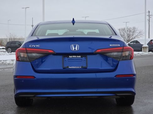Used 2023 Honda Civic Touring image 19