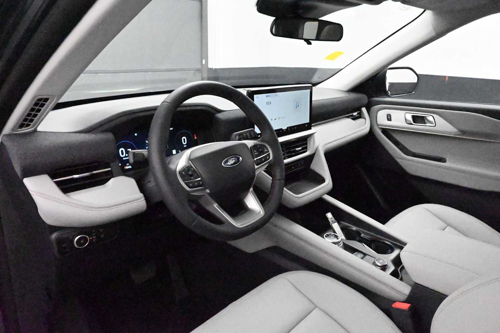 Used 2026 Ford Explorer Active w/ Active Comfort Package AWD/4WD image 27