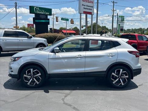 Certified 2022 Nissan Rogue Sport SL FWD image 7